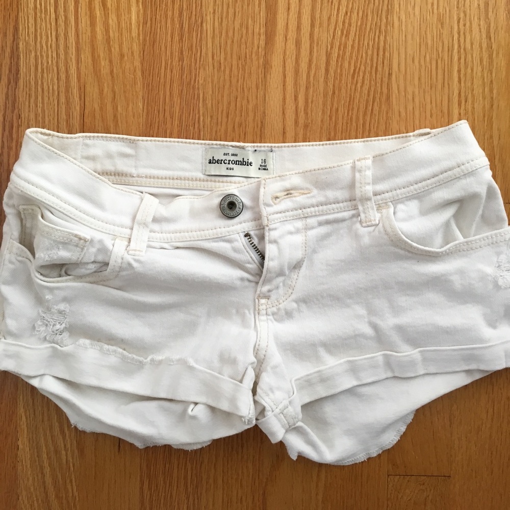 White Abercrombie shorts