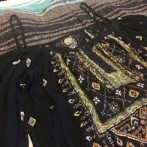 Urban Outfitters Ecote Off the shoulder Blouse - Picture 2 of 4