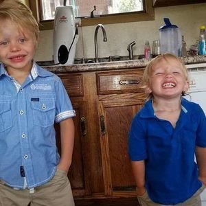 Meet your Posher, Dakota