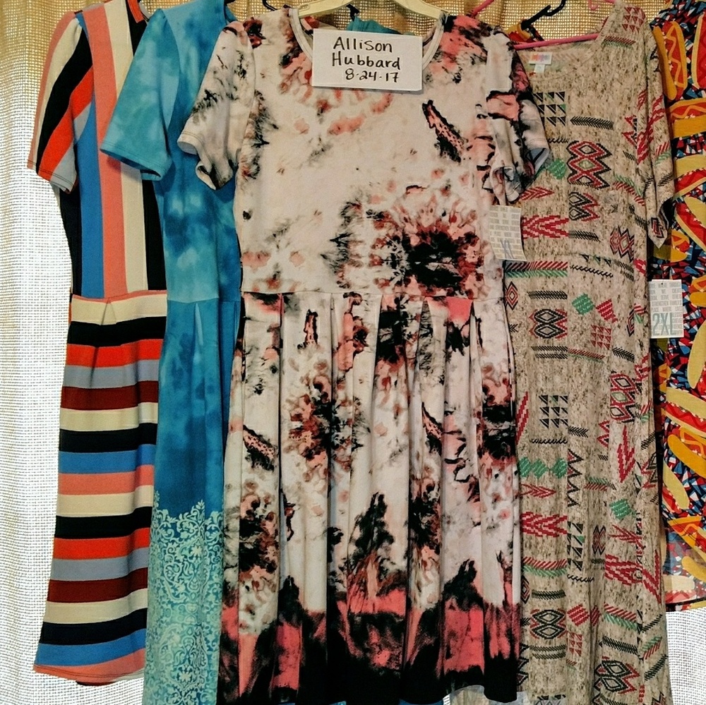 Nwt unicorn tie dye lularoe amelia xl