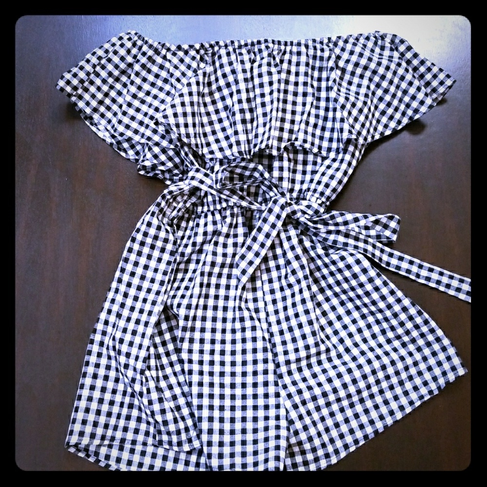 Medium Black and White plaid off shoulder romper