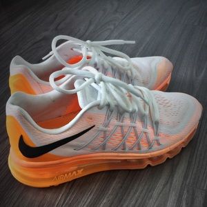 WOMEN'S NIKE AIR MAX