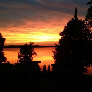 Meet your Posher, Myra