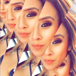 Meet your Posher, Samantha