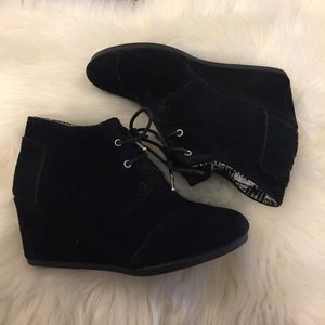TOMS black suede wedges