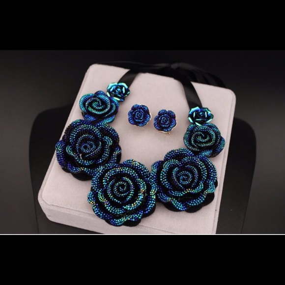 ❄️Rose Galaxy Statement Set❄️ - Picture 2 of 8