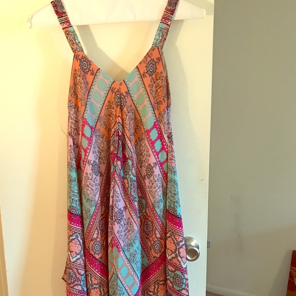 Gorgeous patterned multi colored dress/shirt.