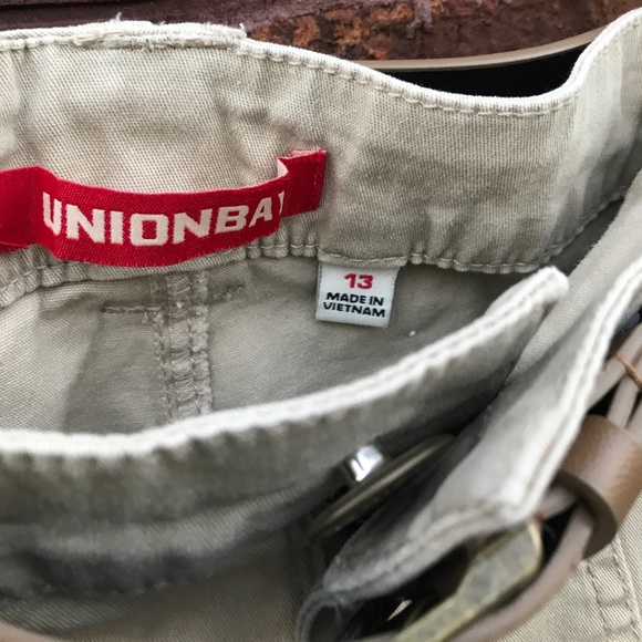 UNIONBAY Khaki Capris - Picture 4 of 7