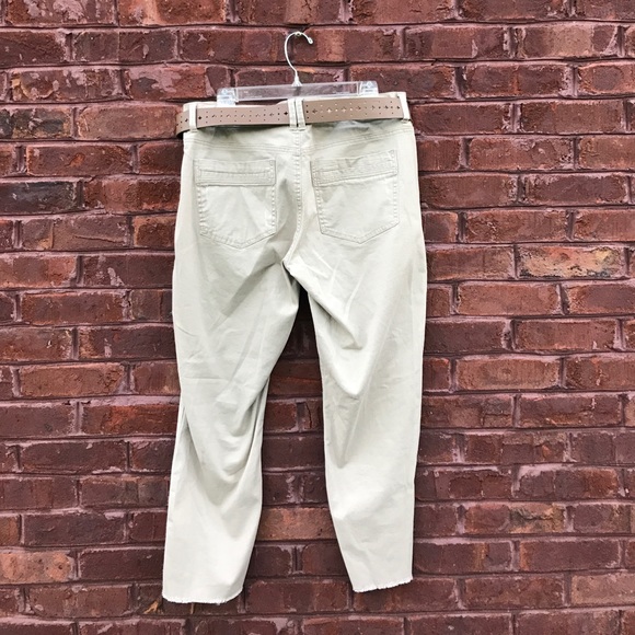 UNIONBAY Khaki Capris - Picture 5 of 7