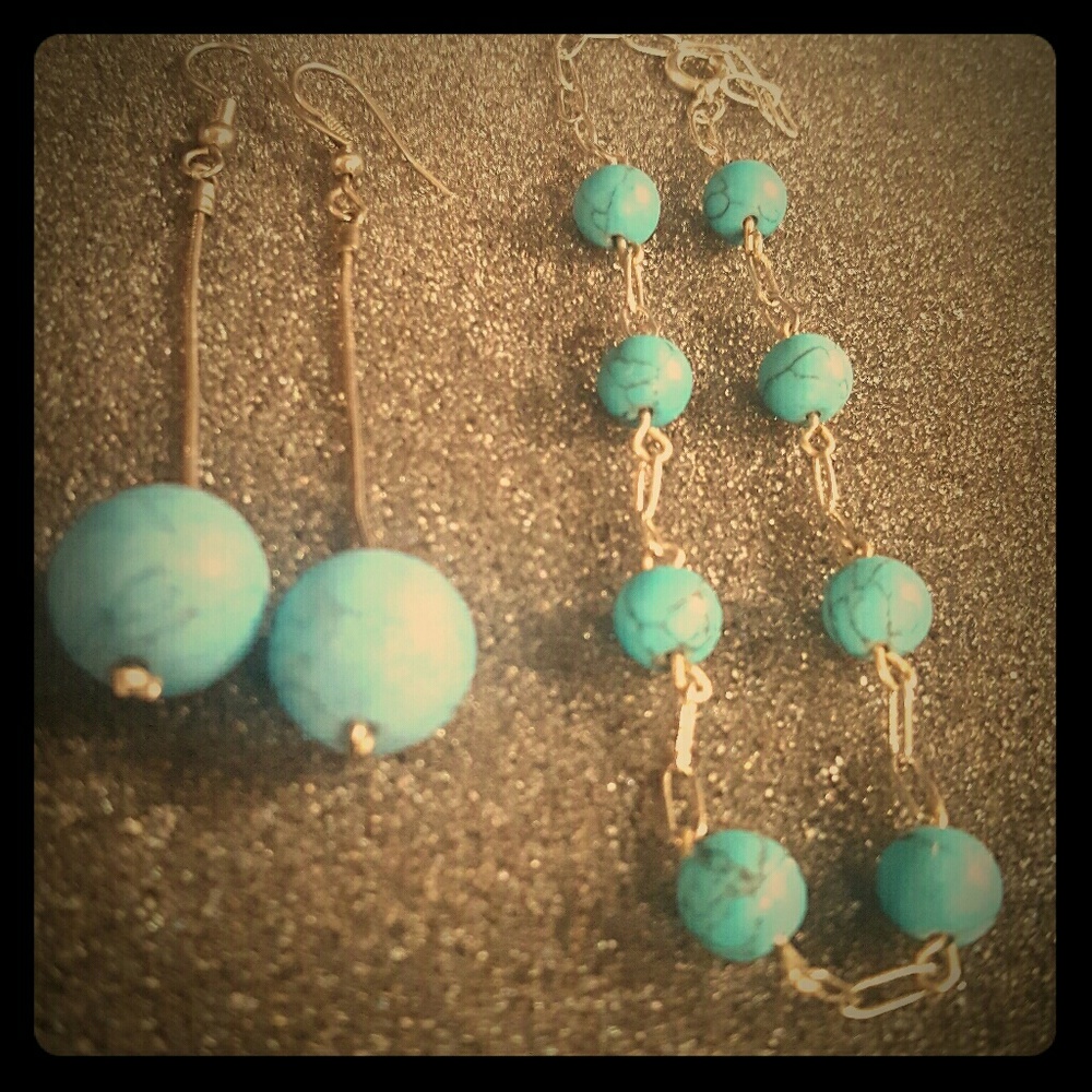 ***SOLD*** Sterling Silver Bracelet & Earring Set