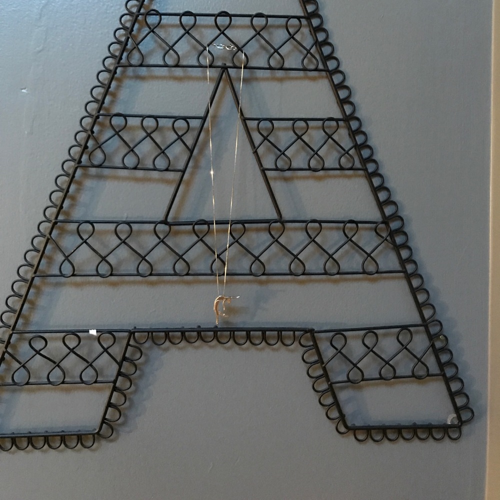 Dance necklace