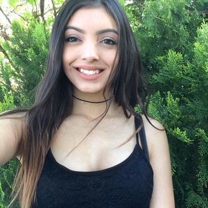 Meet your Posher, April