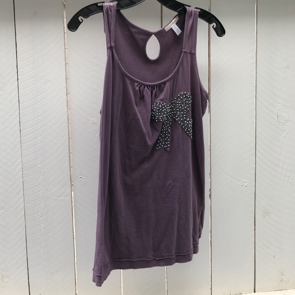Cute eggplant tank with Keyhole back detail