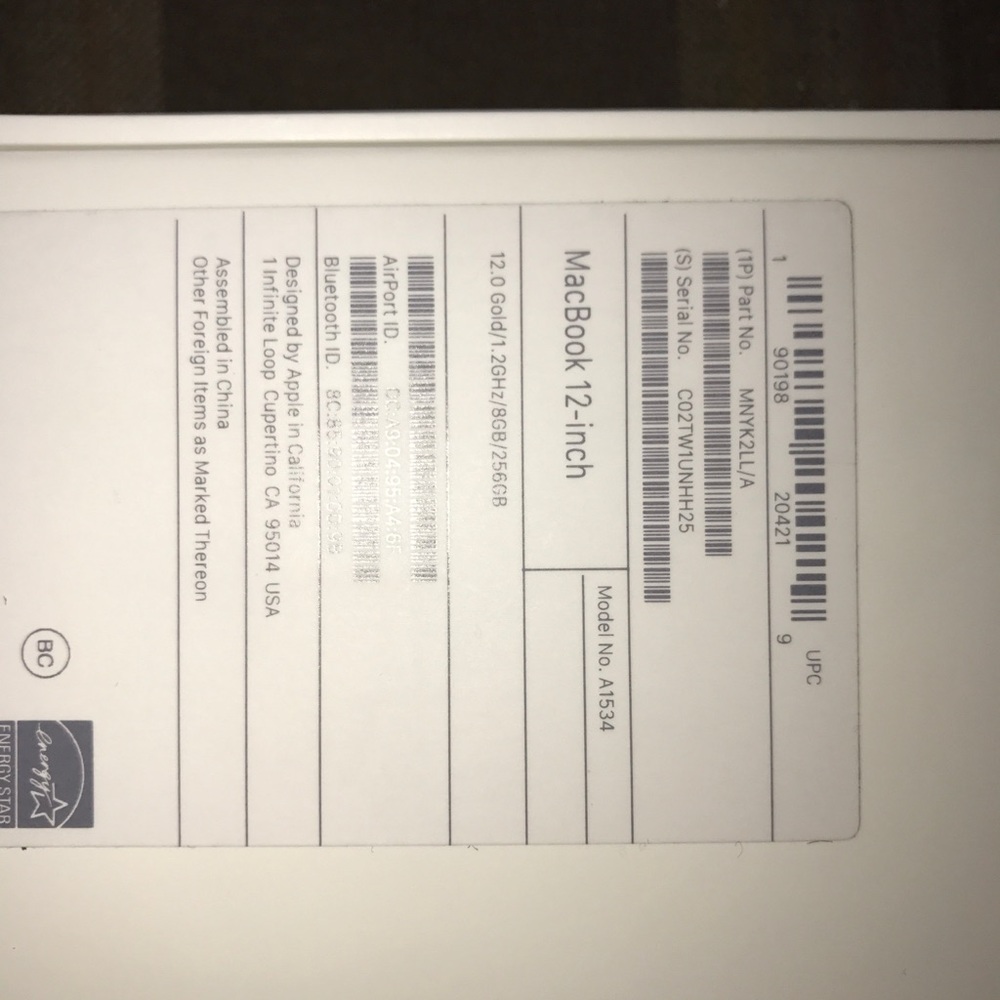 MacBook - Picture 2 of 5