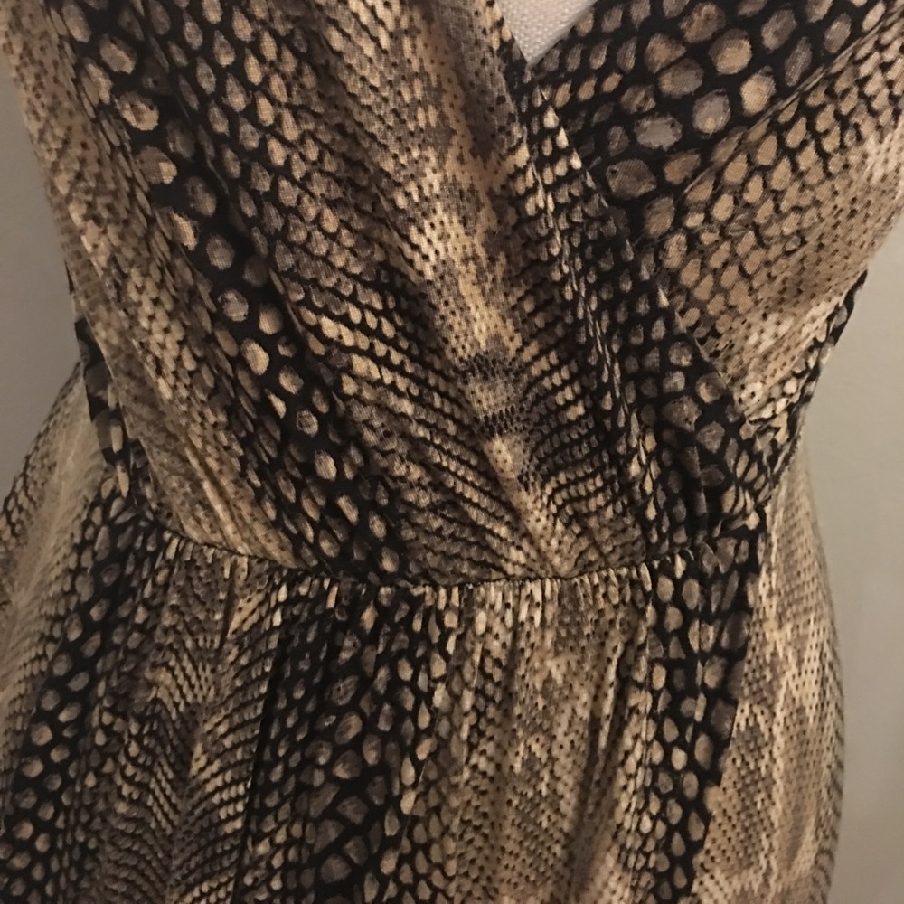 Express wrap dress - Picture 2 of 4
