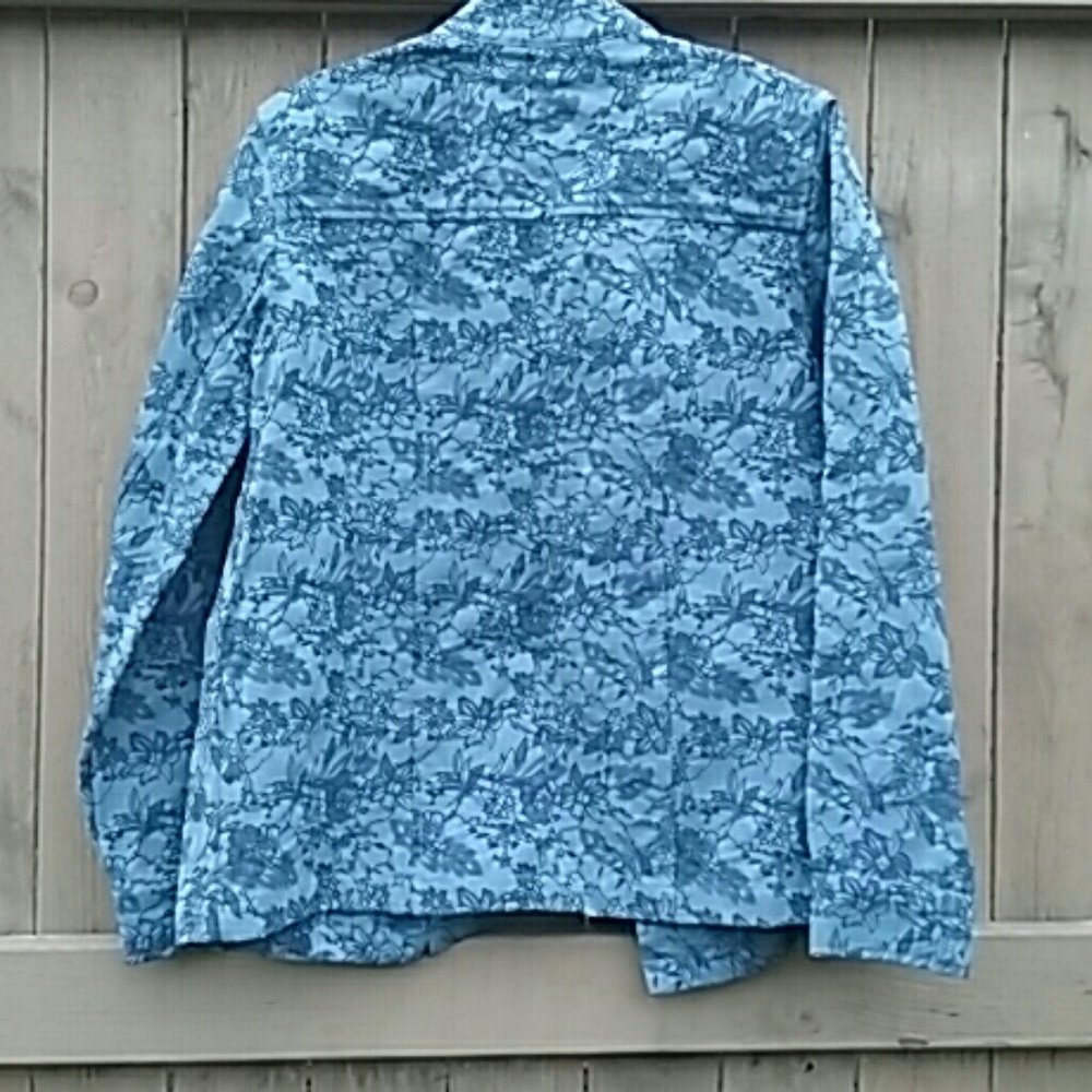 Jacket - Picture 3 of 3