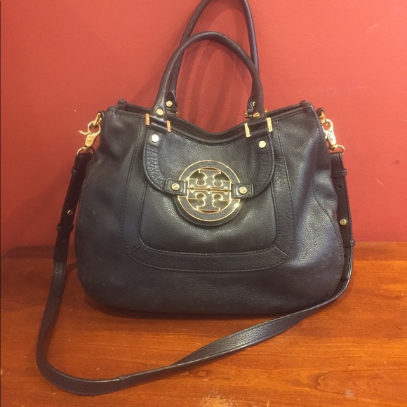 Tory Butch Leather Amanda Classic Hobo Bag - Picture 3 of 6