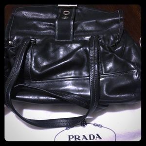 Too many purse......