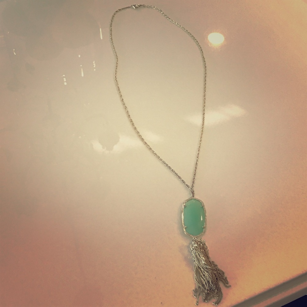 Kendra Scott Ranye stone gold tassel necklace