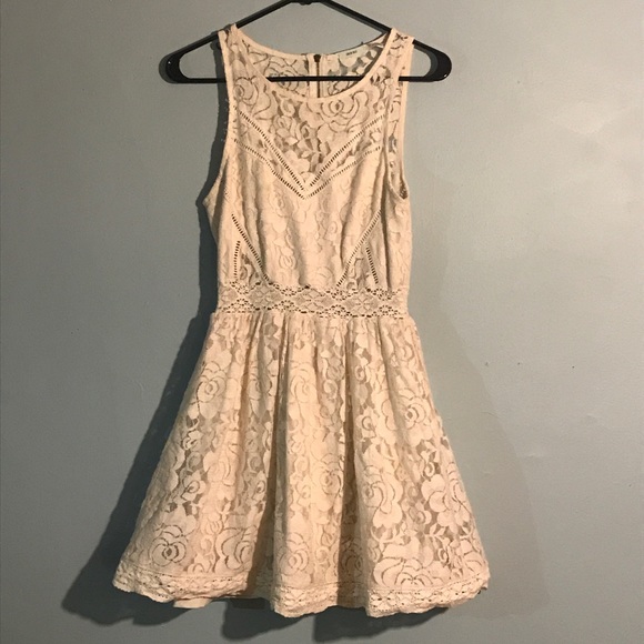 Kimchi Blue White Lace and Crochet Dress - Picture 2 of 5