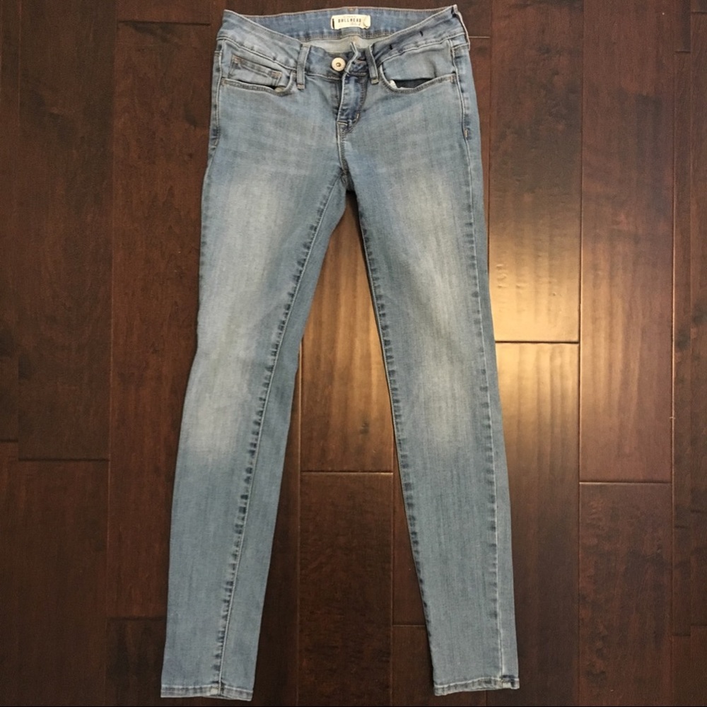 Like new! Pacsun light wash skinny jeans