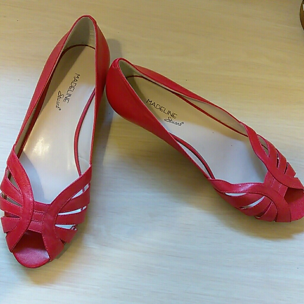 Brand new red  flats