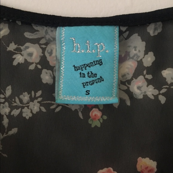 Semi-Sheer Floral Black Peplum Top - Picture 4 of 4