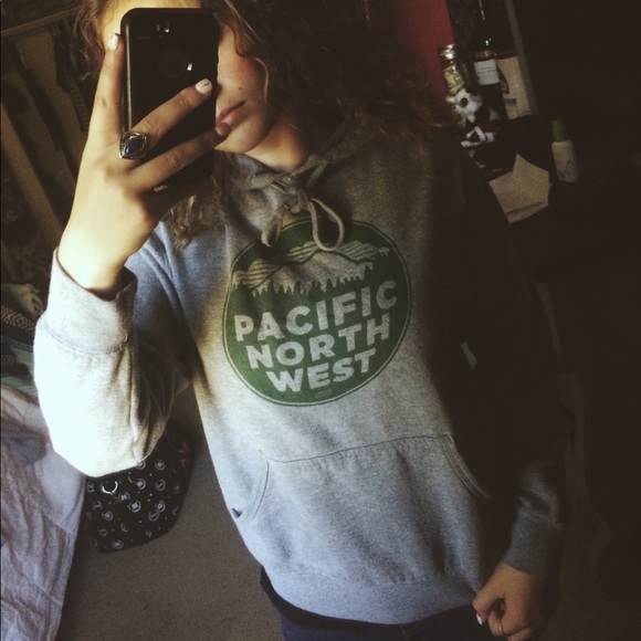 CASUAL IND. PNW HOODIE - Picture 1 of 4