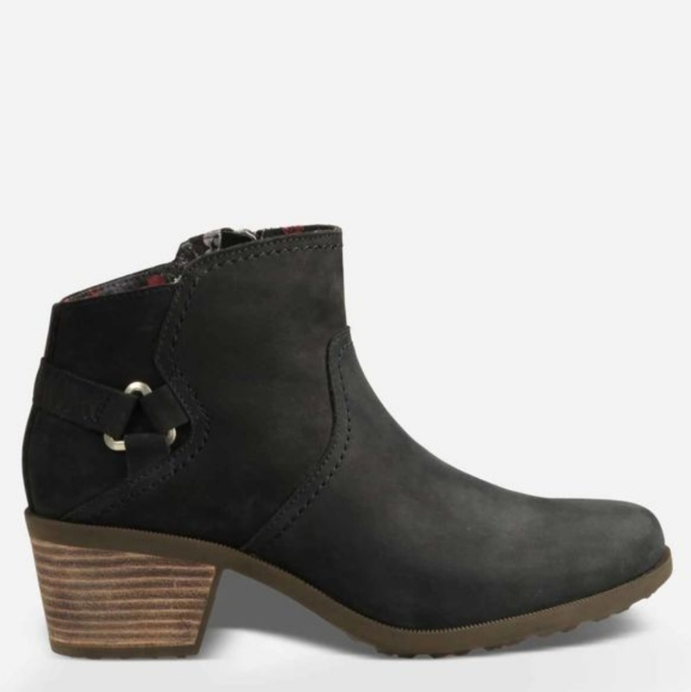 Teva black leather boots