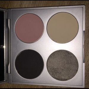 Stila 4 pan compact in Madison. Lightly used