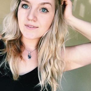 Meet your Posher, Madalyn