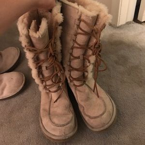 Ugg boots rare lace-up size 10 (41) beige cream