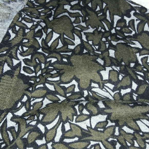 LOFT CARDIGAN SWEATER SIZE M - Picture 3 of 4