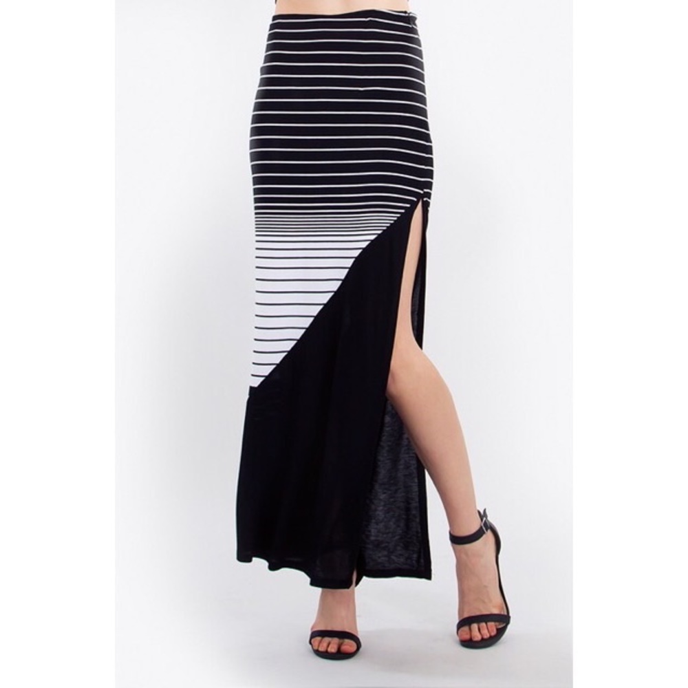Doppler Effect Maxi Skirt - Picture 2 of 5