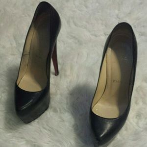 Christian Louboutin Daffodils