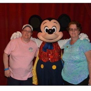 Meet your Posher, Lori