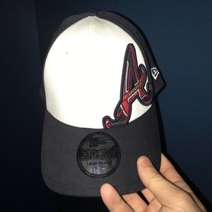MLB Atlanta Braves Hat large-xl new with tags