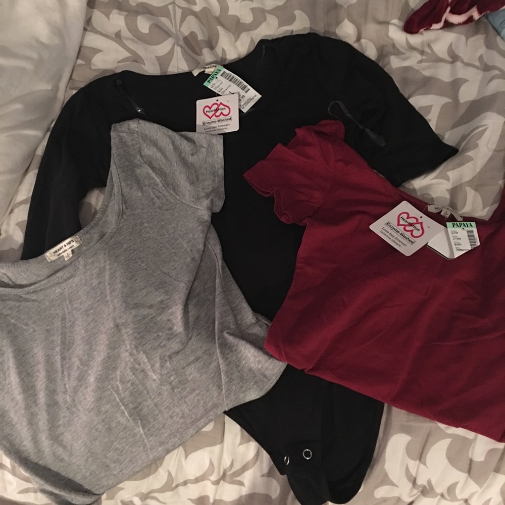 **SOLD** 3 bodysuits