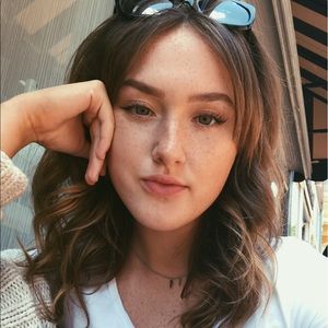 Meet your Posher, Abby