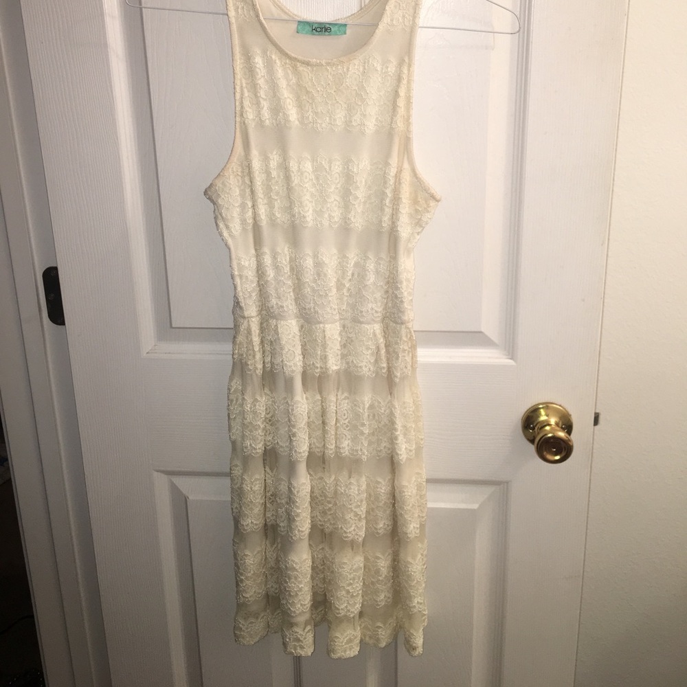 White lace dress