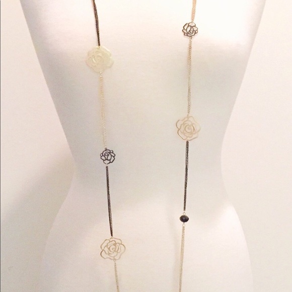 NEW 💞 Flower Bomb Necklace - Picture 2 of 4