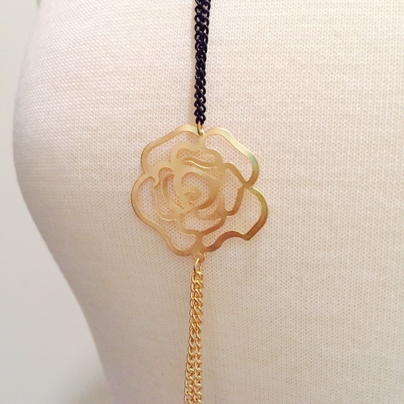 NEW 💞 Flower Bomb Necklace - Picture 3 of 4