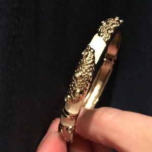 Cream and gold detailed bangle