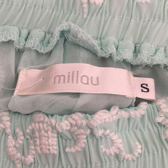 LF Embroidered Shorts - Picture 2 of 2