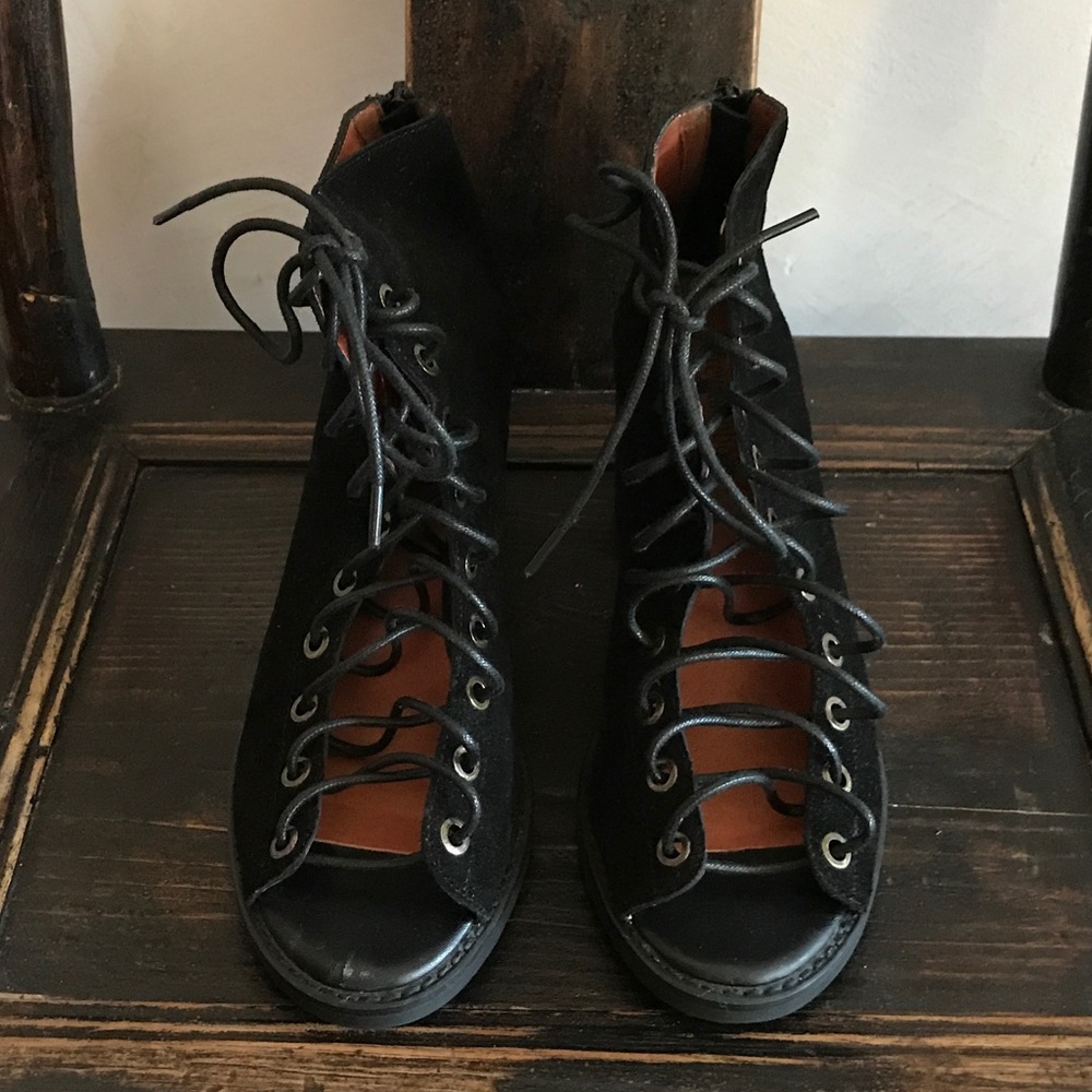 Jeffrey Campbell Cors