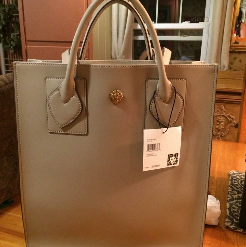 Anne Klein "Sandra Shopper tote"  NWT. Beige color