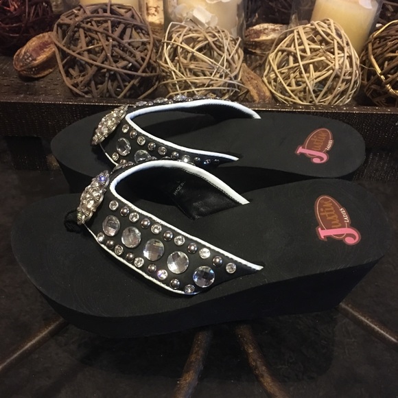 Justin Boots Shoes - Justin ladies black rhinestone sandals size 6