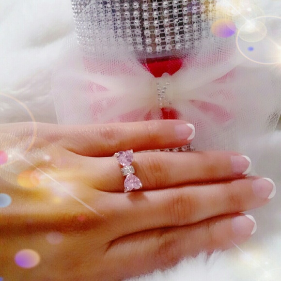 SOLD SOLD Bow Ring!! - Picture 1 of 4