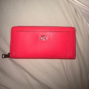 Coach Accordion Zip Wallet Cross Grain Leather