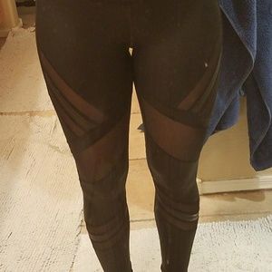 Victoria's Secret Knockout Mesh Legging XS